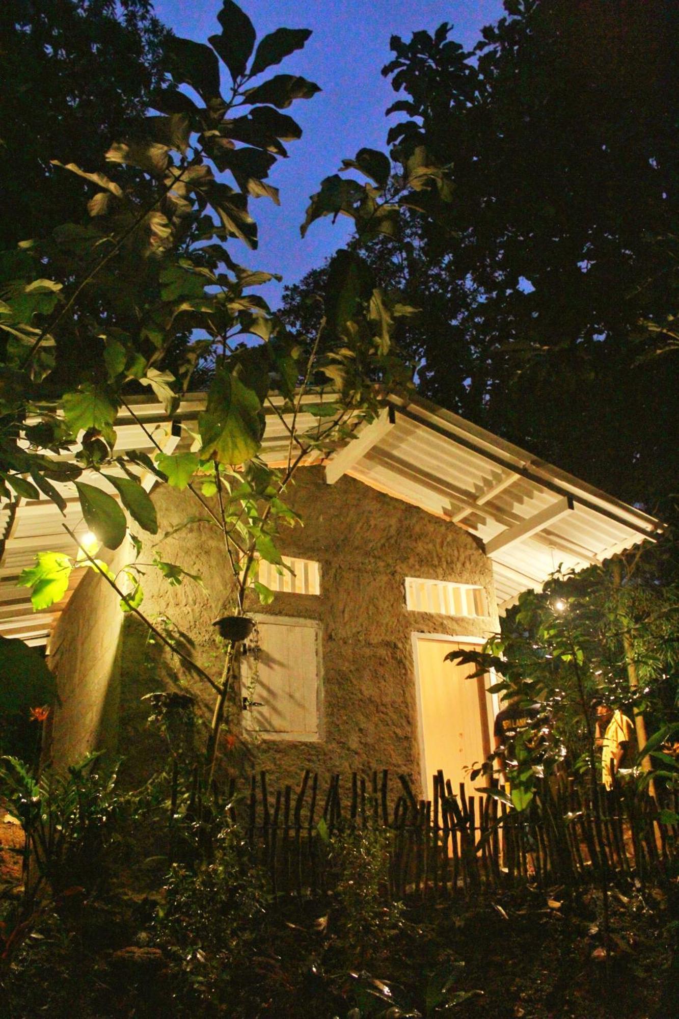 Linu Homestay ディックウェラ エクステリア 写真
