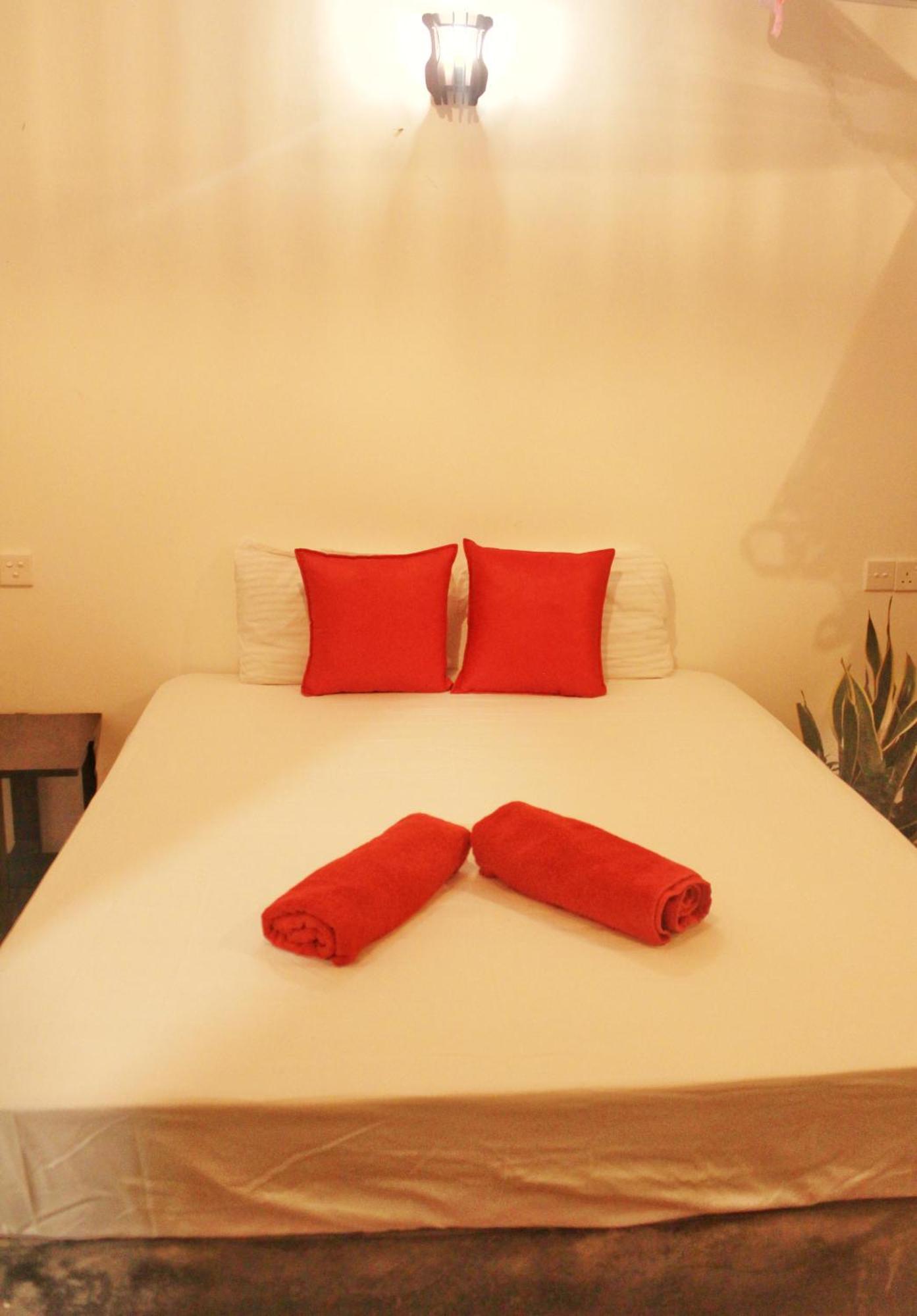 Linu Homestay ディックウェラ エクステリア 写真