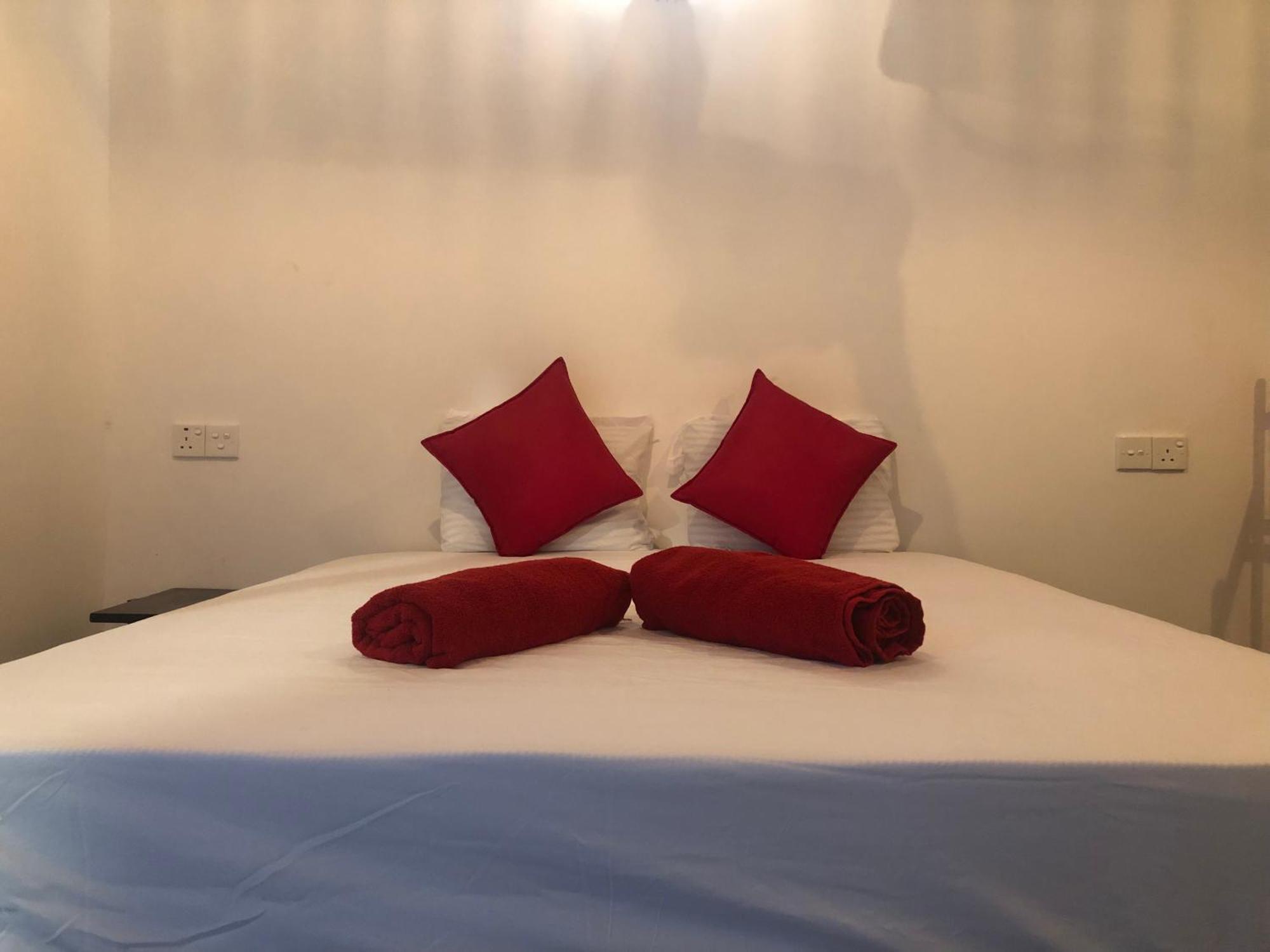 Linu Homestay ディックウェラ エクステリア 写真