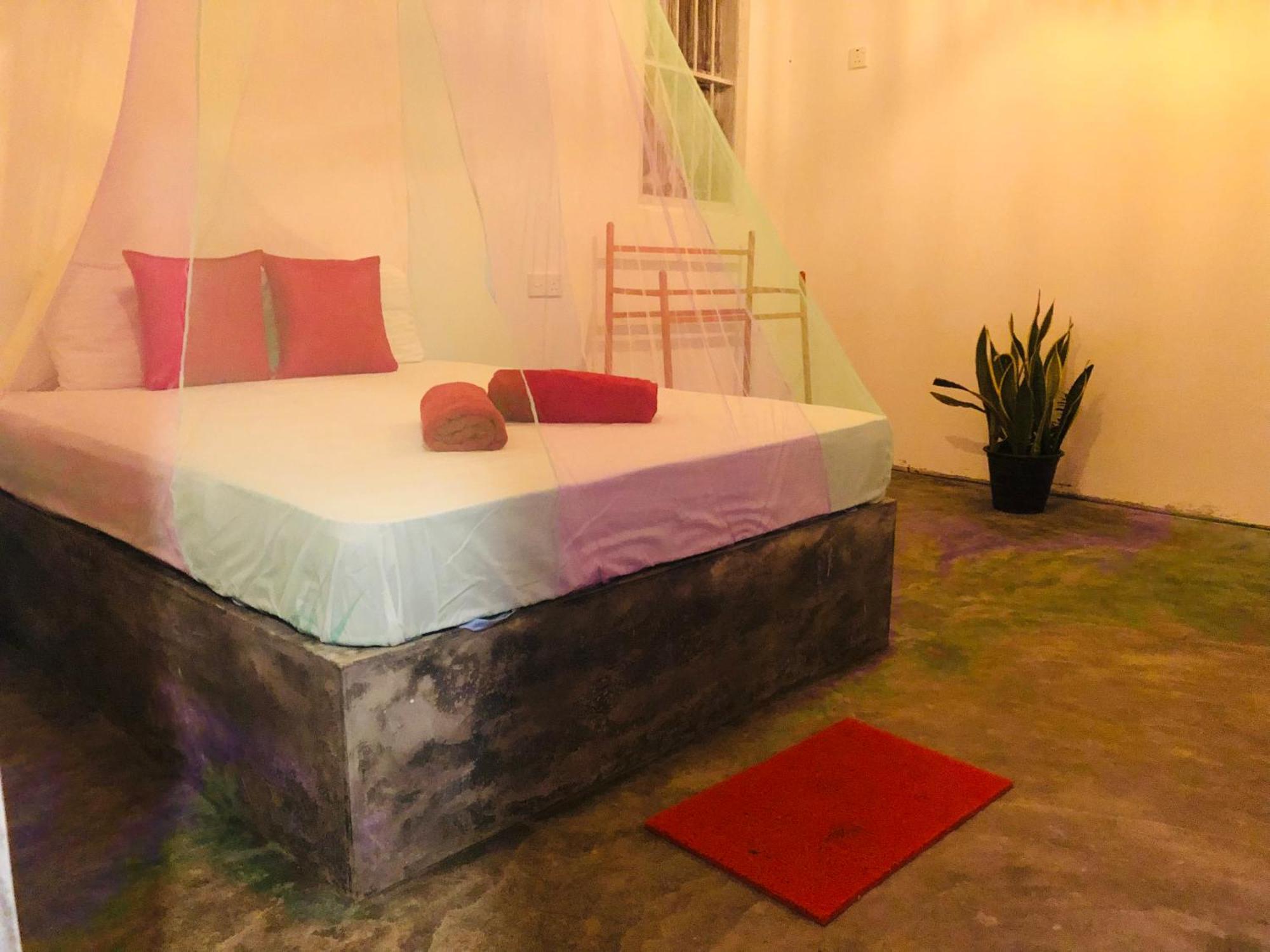 Linu Homestay ディックウェラ エクステリア 写真