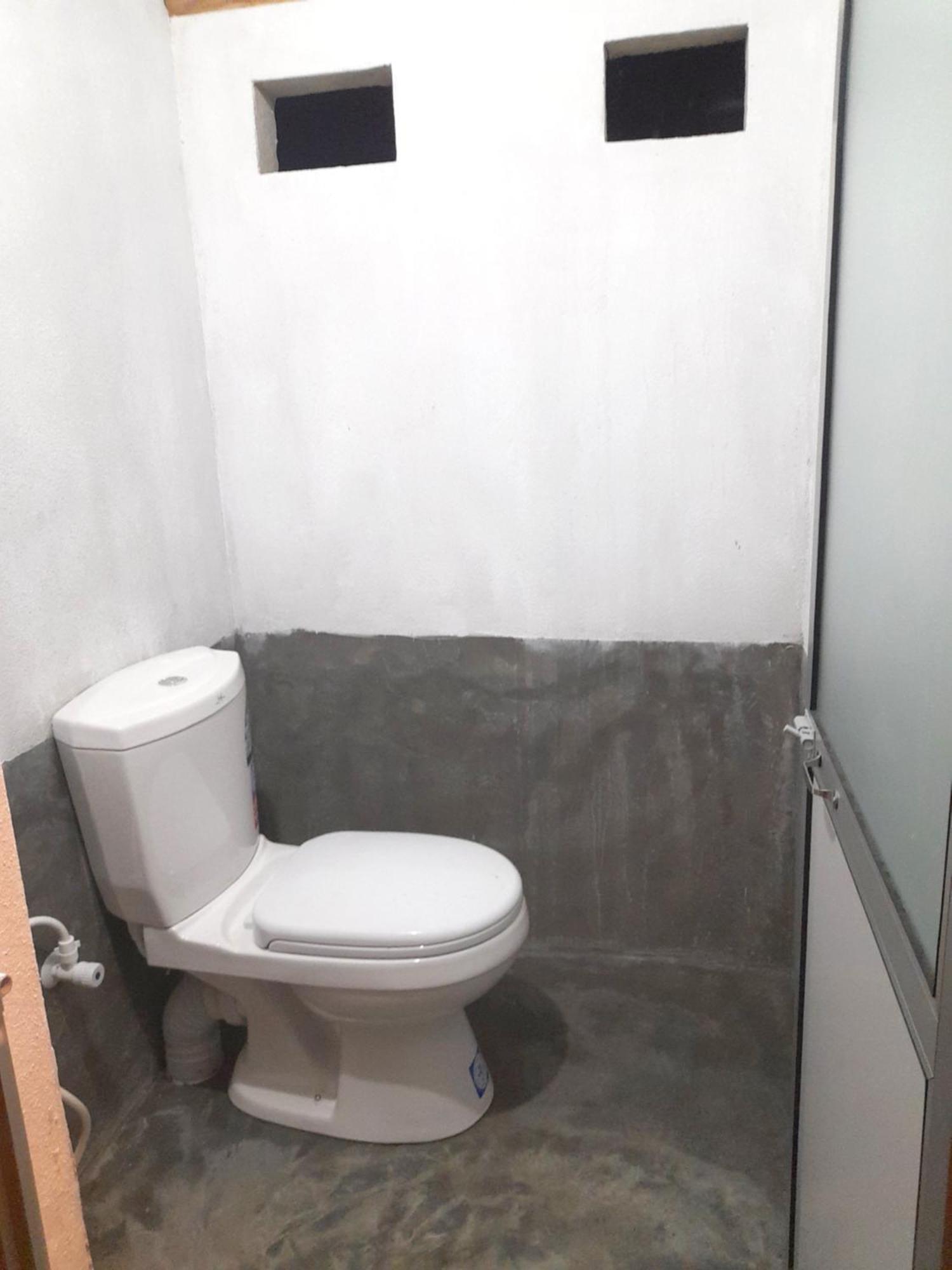 Linu Homestay ディックウェラ 部屋 写真