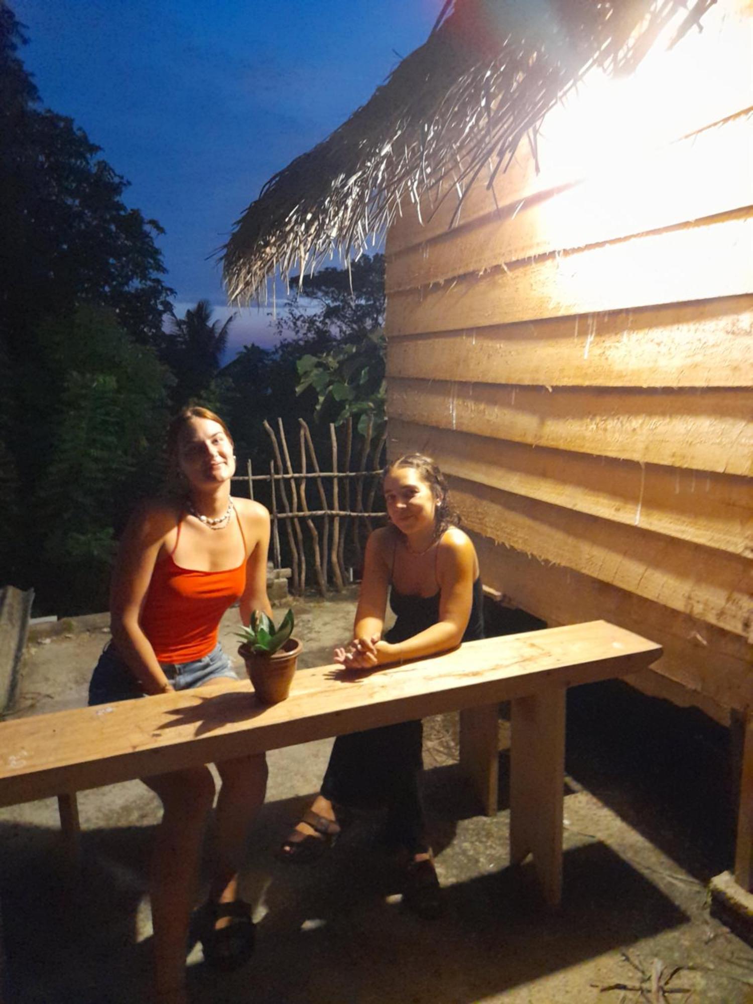 Linu Homestay ディックウェラ エクステリア 写真