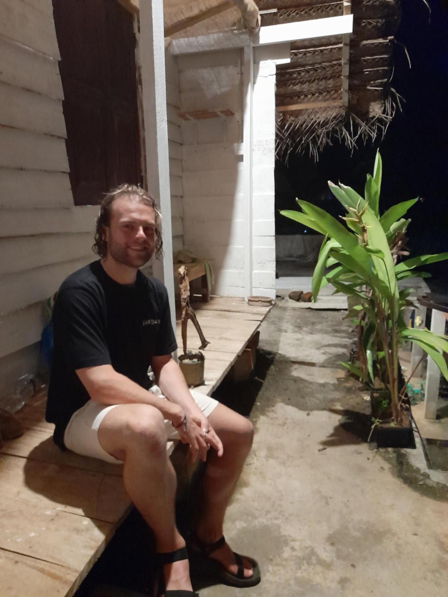 Linu Homestay ディックウェラ エクステリア 写真
